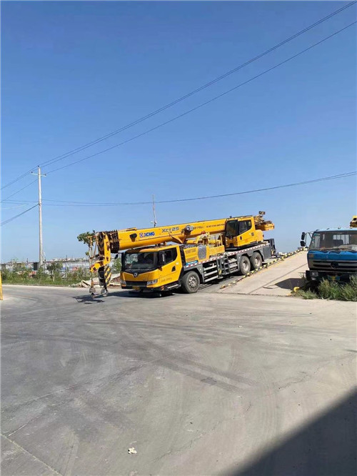 钟楼区吊车作业时，可能会产生哪些额外收费项目？